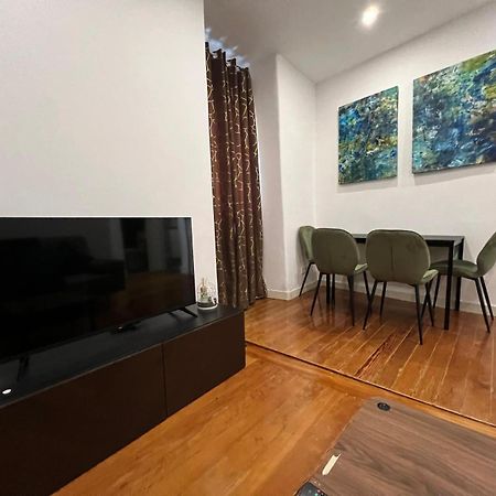 32 2 - Heart Of Lisbon Private Apartment, Bairro Alto Екстер'єр фото