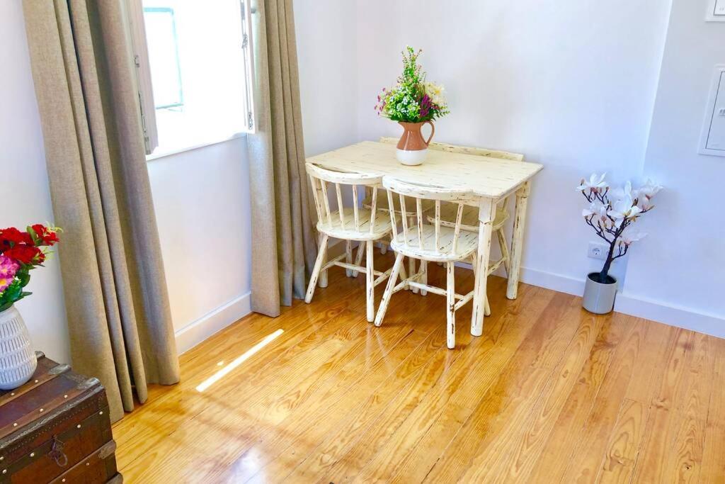 32 2 - Heart Of Lisbon Private Apartment, Bairro Alto Екстер'єр фото