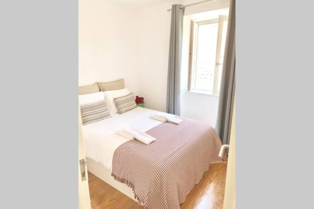 32 2 - Heart Of Lisbon Private Apartment, Bairro Alto Екстер'єр фото