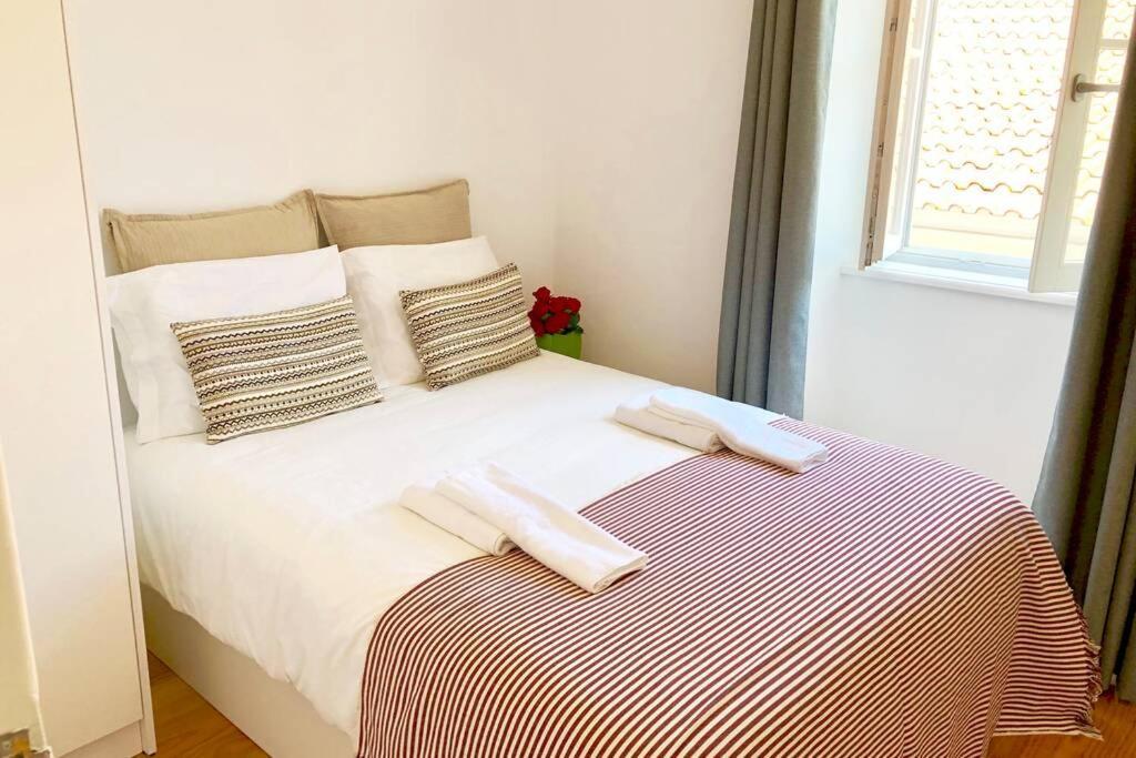 32 2 - Heart Of Lisbon Private Apartment, Bairro Alto Екстер'єр фото