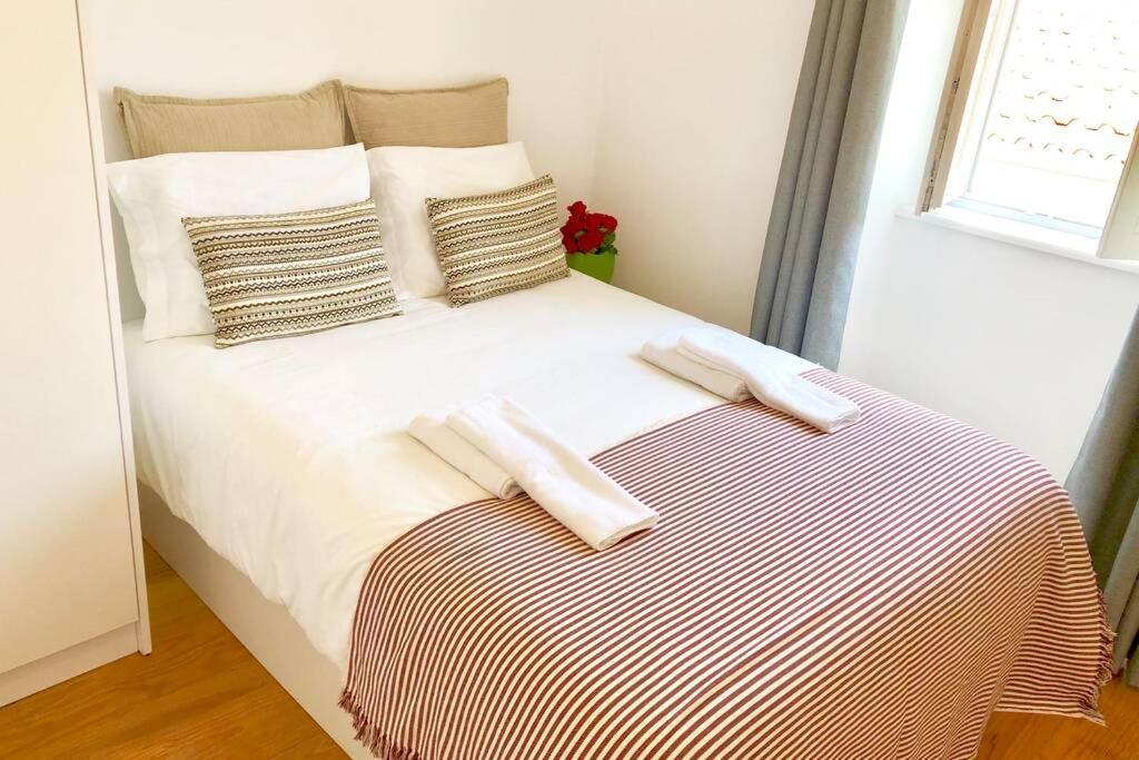 32 2 - Heart Of Lisbon Private Apartment, Bairro Alto Екстер'єр фото