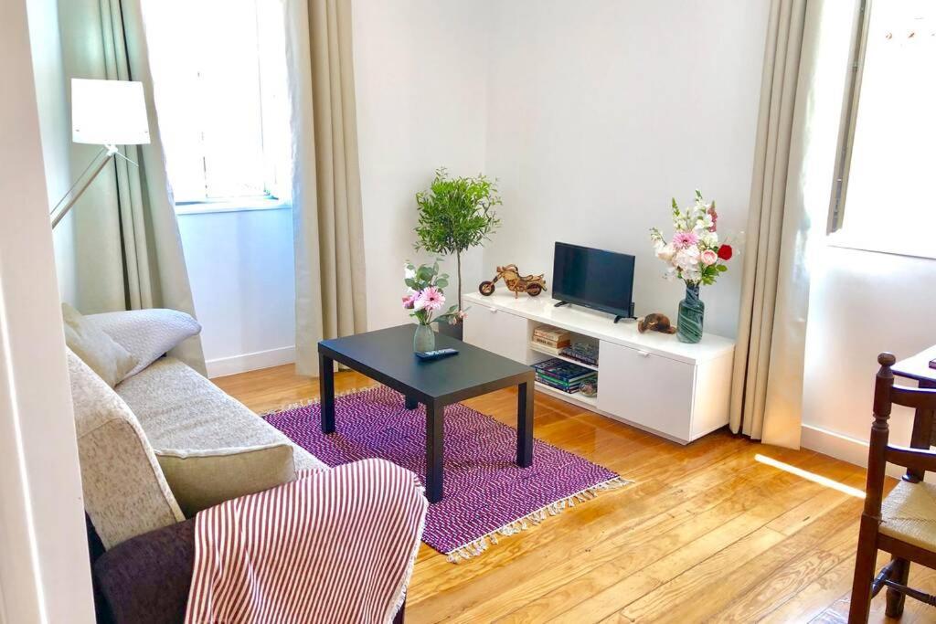 32 2 - Heart Of Lisbon Private Apartment, Bairro Alto Екстер'єр фото