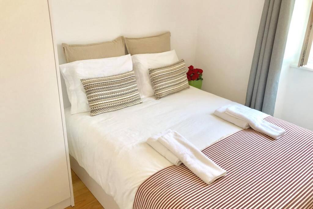 32 2 - Heart Of Lisbon Private Apartment, Bairro Alto Екстер'єр фото